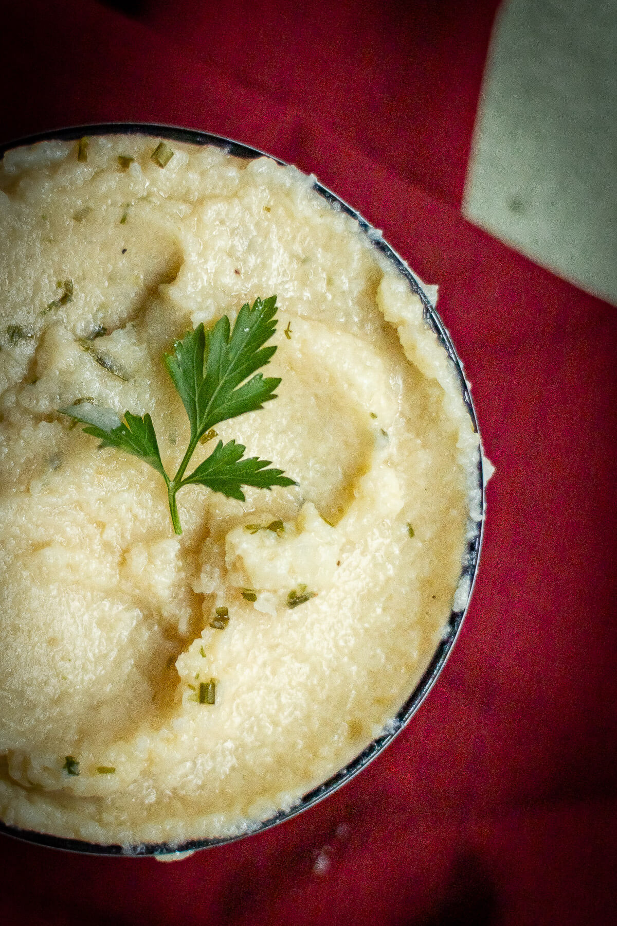 Mashed Cauliflower with chives and parsley